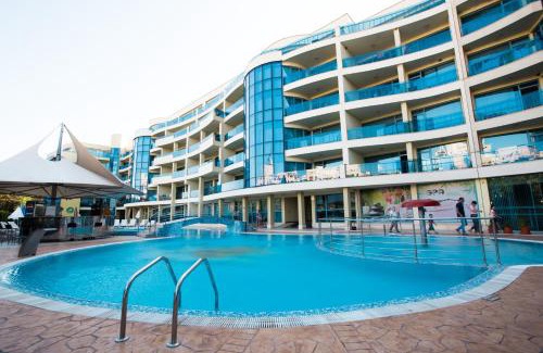 Pomorie Apartment | Aparthotel Marina Holiday Club - All Inclusive & Free Parking