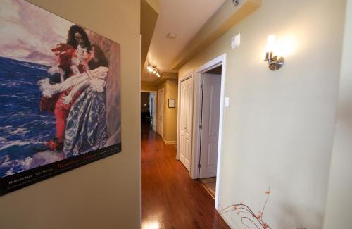 Quartier des Spectacles Apartment | ApartHotelMontreal by Les Terrasses Saint Urbain 2225I2