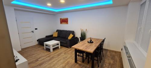 Karlovy Vary Apartment | Apartmán Hybešovka