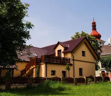 Sec Apartment | Apartmánový dům 13 Rodinný