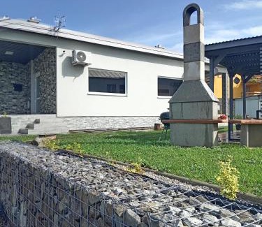 Kaluza House | Apartmány Vihorlat II