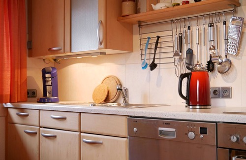 Urberg Apartment | Apartment 'Jurisch' with Shared Garden, Balcony and Wi-Fi