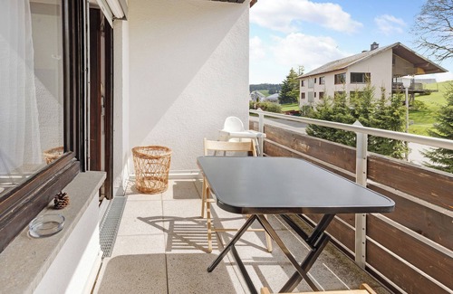 Schoenwald Apartment | Apartment 'Isabell' with Shared Garden, Balcony and Wi-Fi