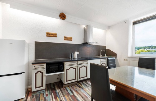 Thaleischweiler-Froschen Apartment | Apartment '9' with Private Terrace, Shared Garden and Wi-Fi