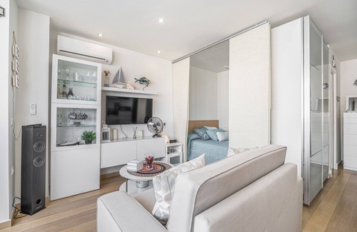 Valdelagrana Apartment | Apartment 'Valdelagrana Sunset El Puerto' with Sea View, Wi-Fi and Air Conditioning