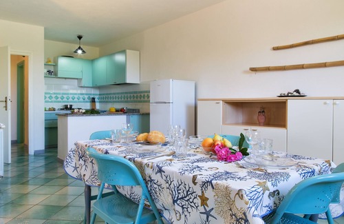 San Teodoro Apartment | Apartment 'Acqua Marina' with Sea View, Wi-Fi and Air Conditioning