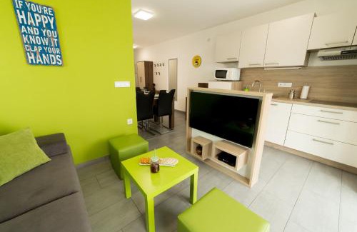 Verzej Apartment | Apartma Mariposa Banovci