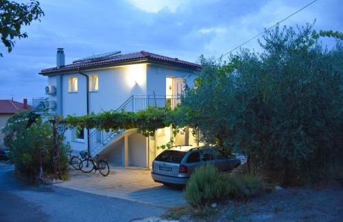 Seca Apartment | Apartma med oljkami - Portorož