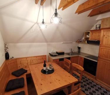 Hocko Pohorje Apartment | Apartma Pohorje Bolfenk 5010