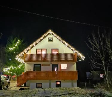 Gozd Martuljek Apartment | Apartmaji Gaby