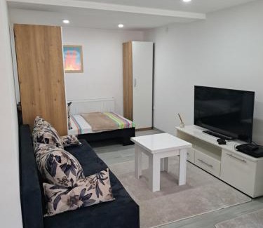 Tuzla Apartment | Apartman Avlija