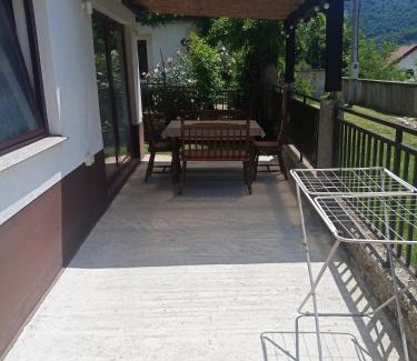 Konjic Apartment | Apartman Boračko jezero LOTUS