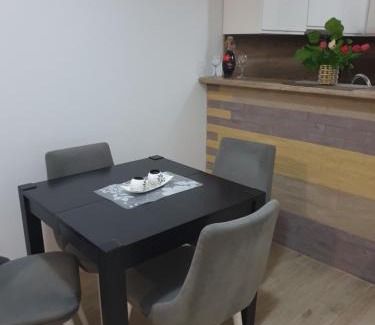 Modrica Apartment | Apartman Elly