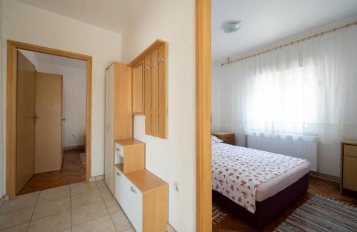 Gornji Karin Apartment | Apartman Ema