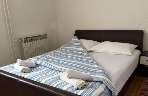 Canton 10 Apartment | APARTMAN Iva
