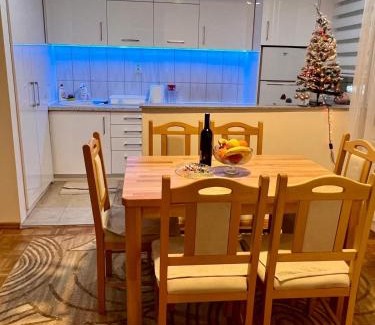 Pale Apartment | Apartman Lana