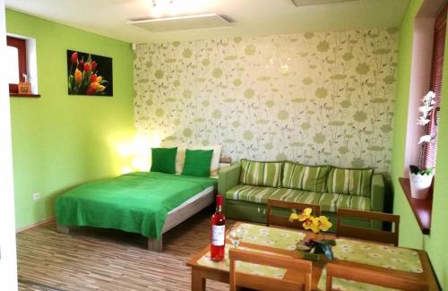 Velky Meder Apartment | Apartman Levandula