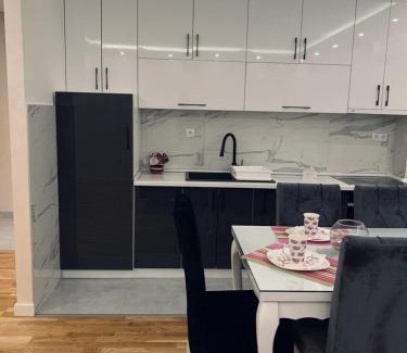 Bijeljina Apartment | Apartman LUX