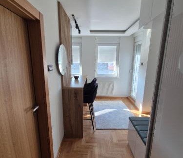 Petrovaradin Apartment | Apartman Milica