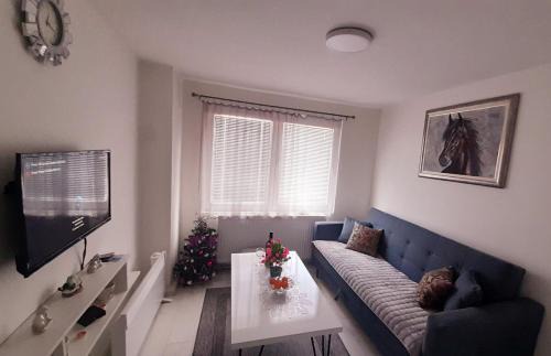 Pale Apartment | Apartman MiSSS