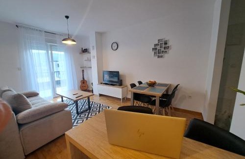 Mostar Apartment | Apartman NOLA-Mostar Cityscape Retreat