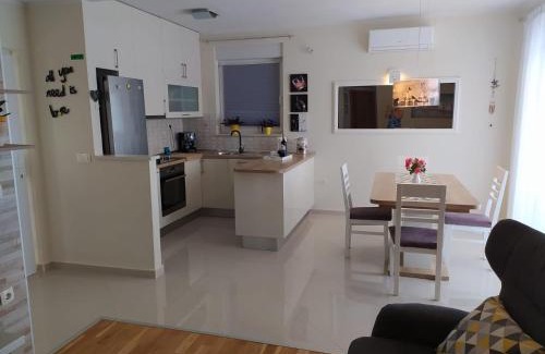 Veliko Brdo Apartment | Apartman PEJIC,Makarska,Veliko Brdo