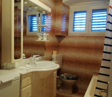 Grad Apartment | Apartman R&R,3 room apartman in the center Šibenik