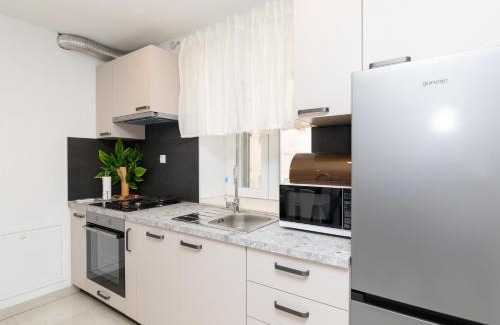 Supetar Apartment | Apartmani Čanaki Supetar
