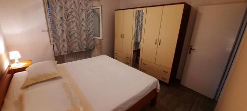 Primosten Apartment | Apartmani "Alenka"