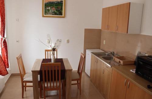 Ilino Apartment | Apartmani "Eliot"