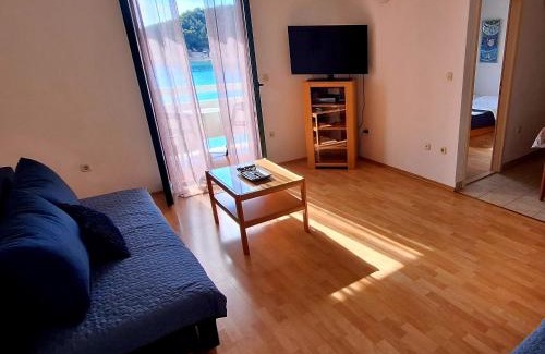 Drvenik Apartment | Apartmani Grubiša