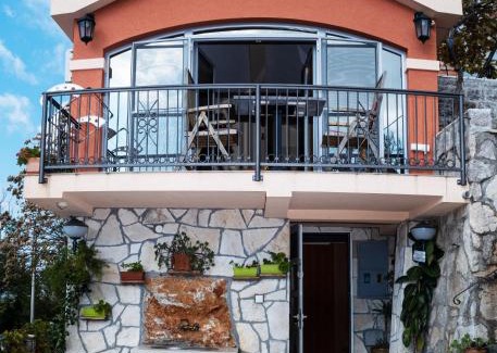 Visnjeva Apartment | Apartmani Kamena Ruža