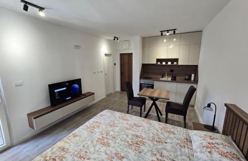 Zeljeznica Apartment | Apartmani Kralj Bar