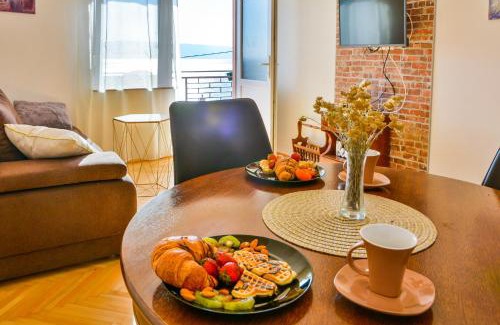 Senj Apartment | Apartmani Krijesnica