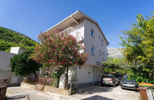 Zaostrog House | Apartmani Malbašić