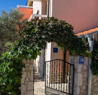 Veli Losinj Apartment | Apartmani Nadalina