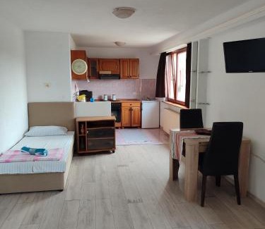 Tuzla Apartment | Apartmani Nadi