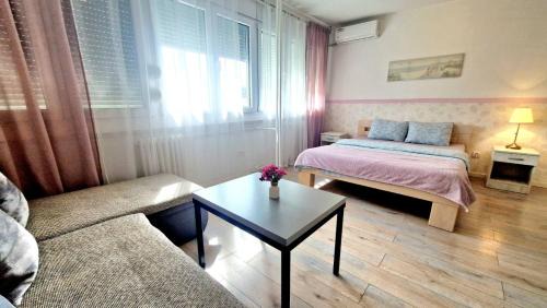 Zemun Apartment | Apartmani Paku