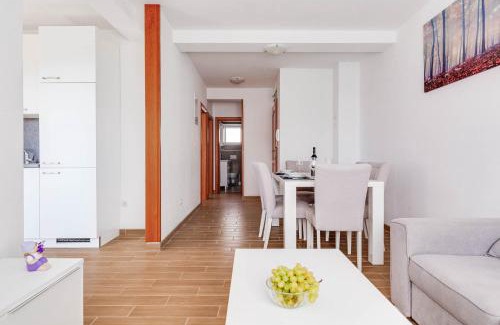 Pakostane Apartment | Apartmani Pocrnić