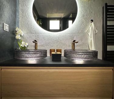 Ruzomberok Apartment | Apartmanica Hrabovo 32-3B, with sauna, AC, Ski Malino Brdo, Low Tatras