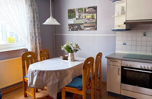 Brodersby Apartment | Apartment 'Block' with Private Terrace, Shared Garden and Wi-Fi
