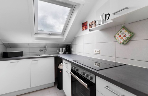 Endingen am Kaiserstuhl Apartment | Apartment 'Zur Stadtmama' with Wi-Fi