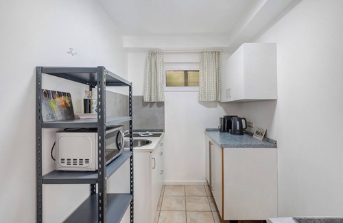 Endingen am Kaiserstuhl Apartment | Apartment 'Bei Julia' with Private Terrace, Private Garden and Wi-Fi