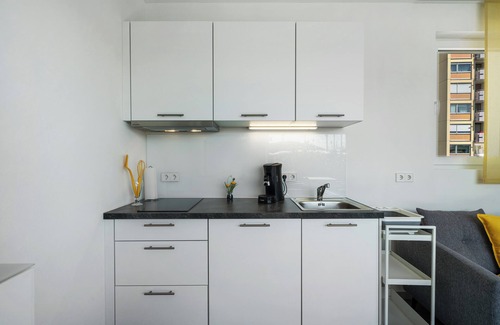 Endingen am Kaiserstuhl Apartment | Apartment 'Katharinenbergblick' with Balcony and Wi-Fi
