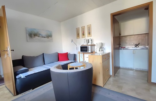 Endingen am Kaiserstuhl Apartment | Apartment 'Linde' with Shared Garden, Balcony and Wi-Fi