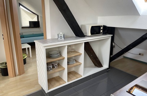 Fuldabruck Apartment | Apartment-Standard-Private Bathroom-Countryside view-Dachgesch.2 Einzelzimmer