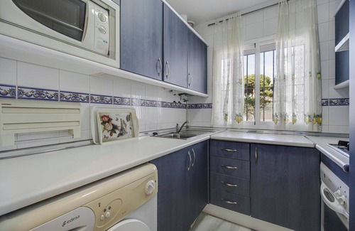 Poblado Sancti Petri Apartment | Apartment "Casa Mercedes" close to the Beach with Pool & Garden