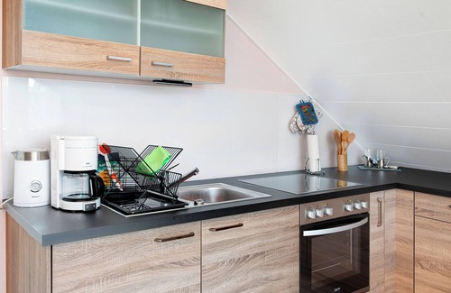 Goggingen Apartment | Apartment 'Renate' with Balcony & Wi-Fi