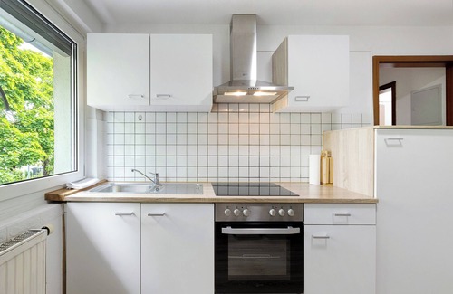 Radolfzell am Bodensee Apartment | Apartment 'Luna' with Balcony and Wi-Fi