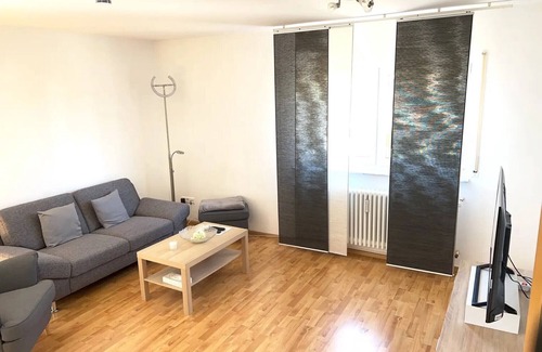 Sasbach am Kaiserstuhl Apartment | Apartment 'Schoeni' with Balcony, Wi-Fi and Air Conditioning